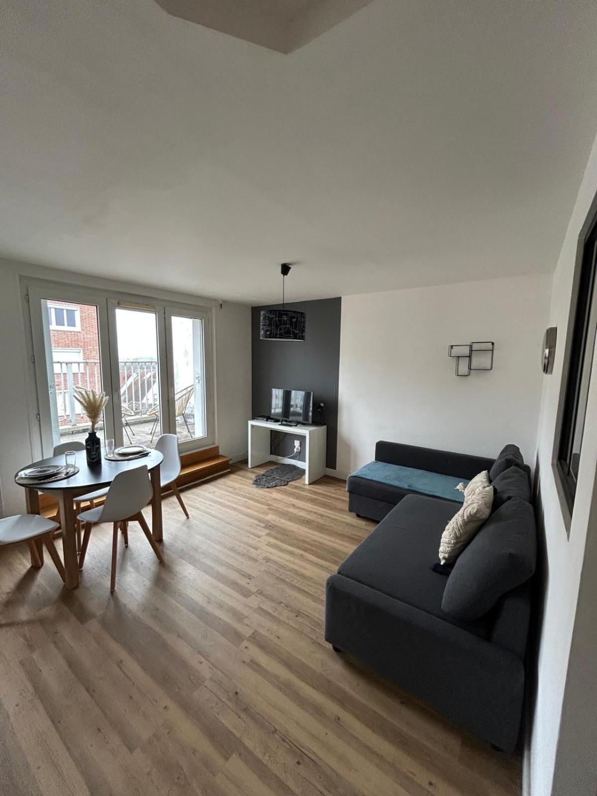 Volt Air Roof Top - Wifi - Parking Prive - Proche Gare Troyes Buitenkant foto